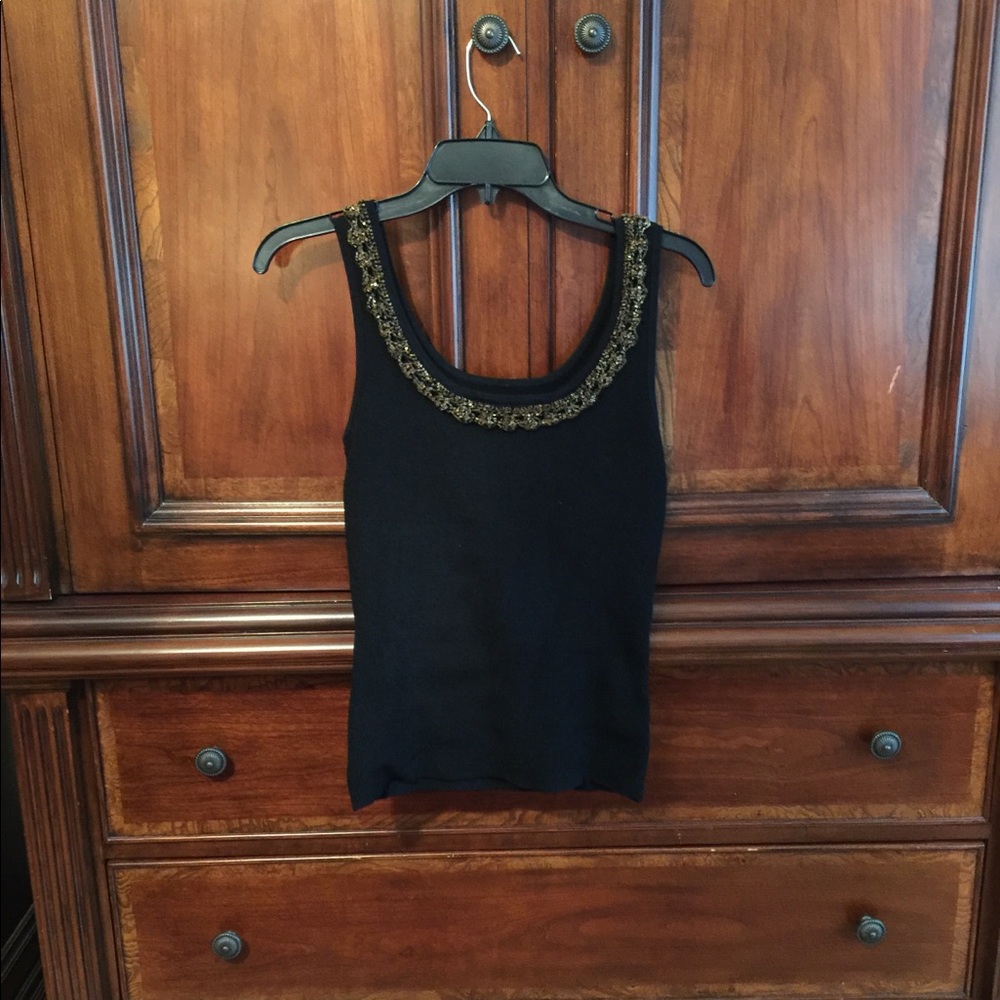 Black cache tank top